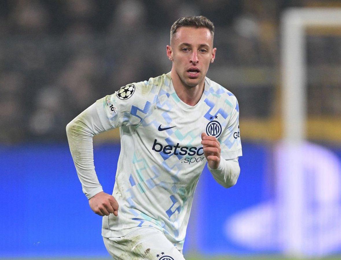 Se va del Madrid si continúa Arbeloa y la mujer de Lewandowski desliza su futuro; Guardiola vende a su atacante noruego