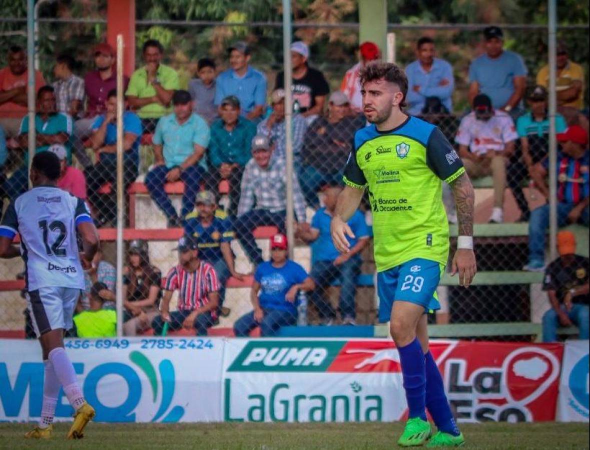 El representante del futbolista no cerró las puertas a que el jugador continúe en Honduras.