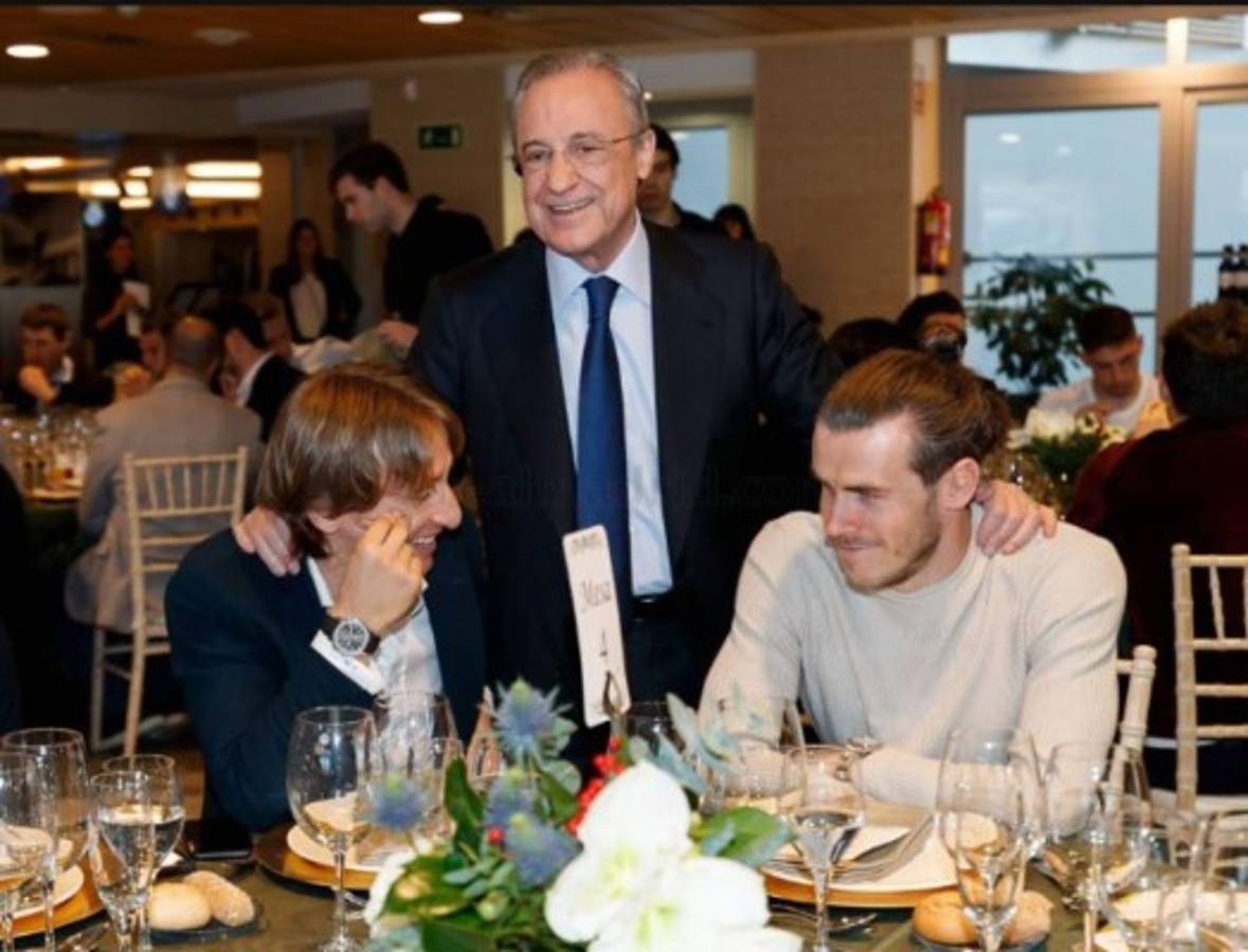 Así fue la cena de Navidad del Real Madrid: El look de Ramos y Florentino Pérez, el más cariñoso
