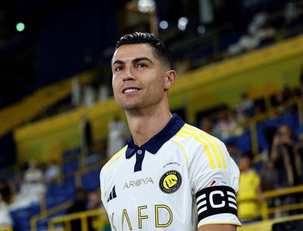 Hansi Flick se carga a figura del Barcelona y el anuncio de Cristiano Ronaldo; bomba en Arabia Saudita