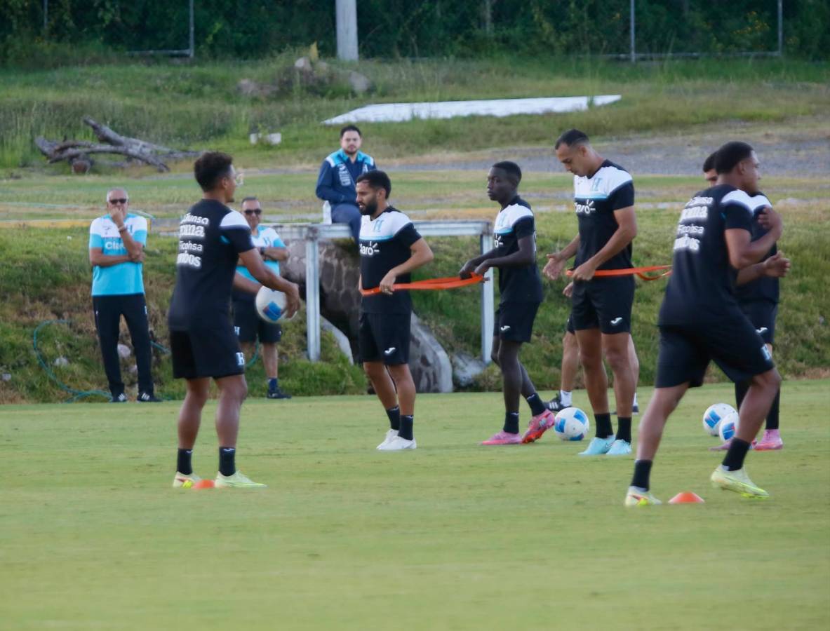 Los jugadores de Honduras y Costa Rica que están apercibidos: una amarilla y se pierden el último partido