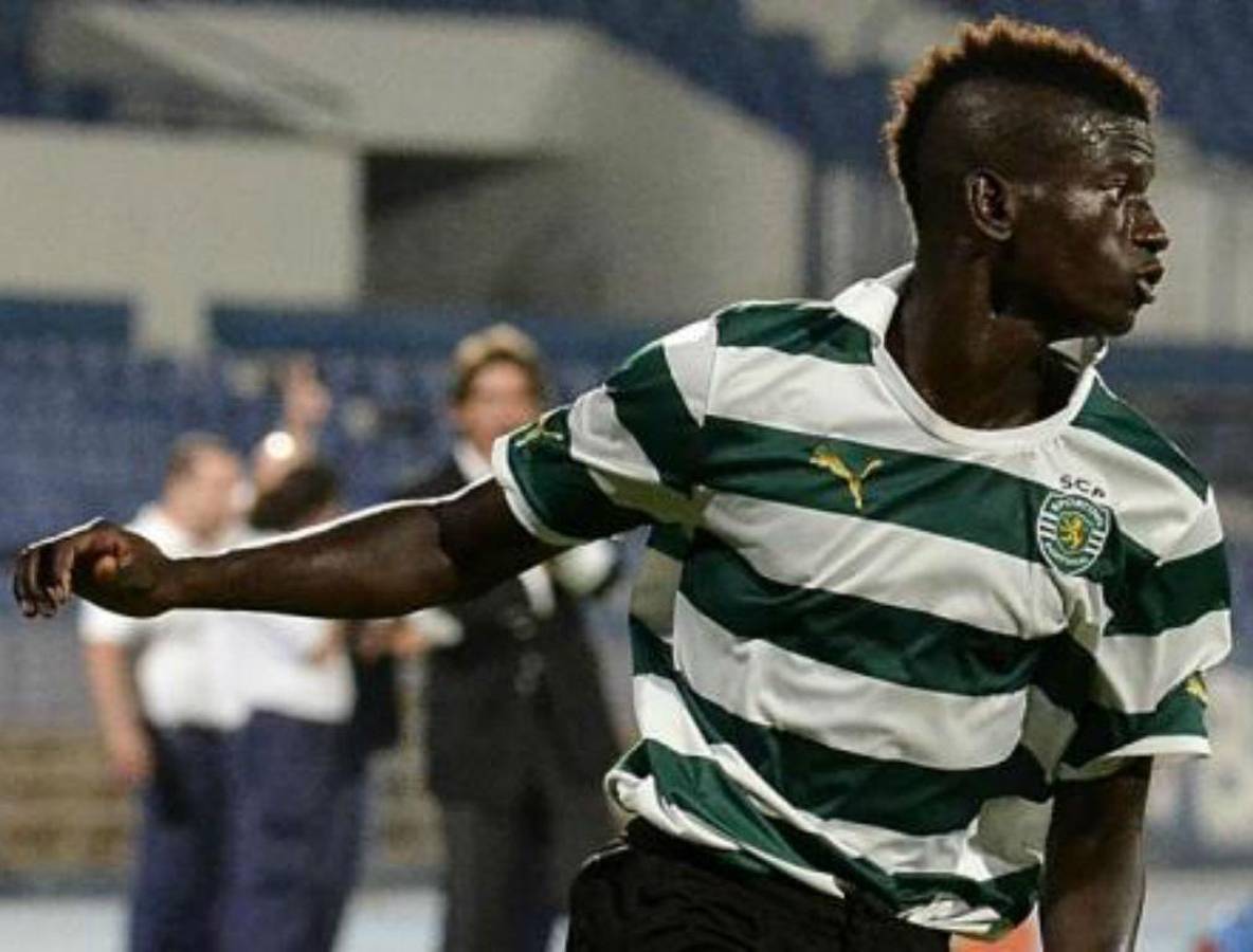 Ex Barcelona se convierte en la gran estafa del fútbol moderno: puso a jugar a su hermano gemelo y así responde