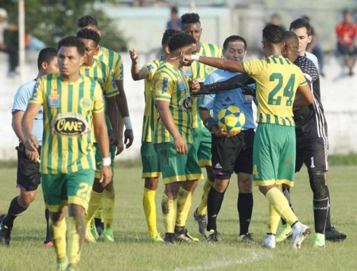 MERCADO: Rony Martínez regresa y Welcome sigue en el extranjero