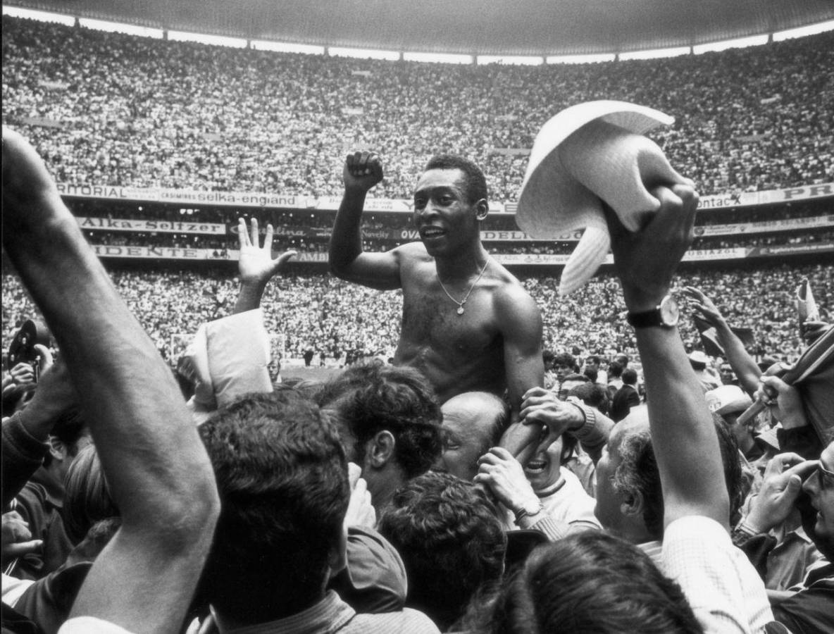 Pelé es el máximo ídolo en el fútbol del balompié brasileño.