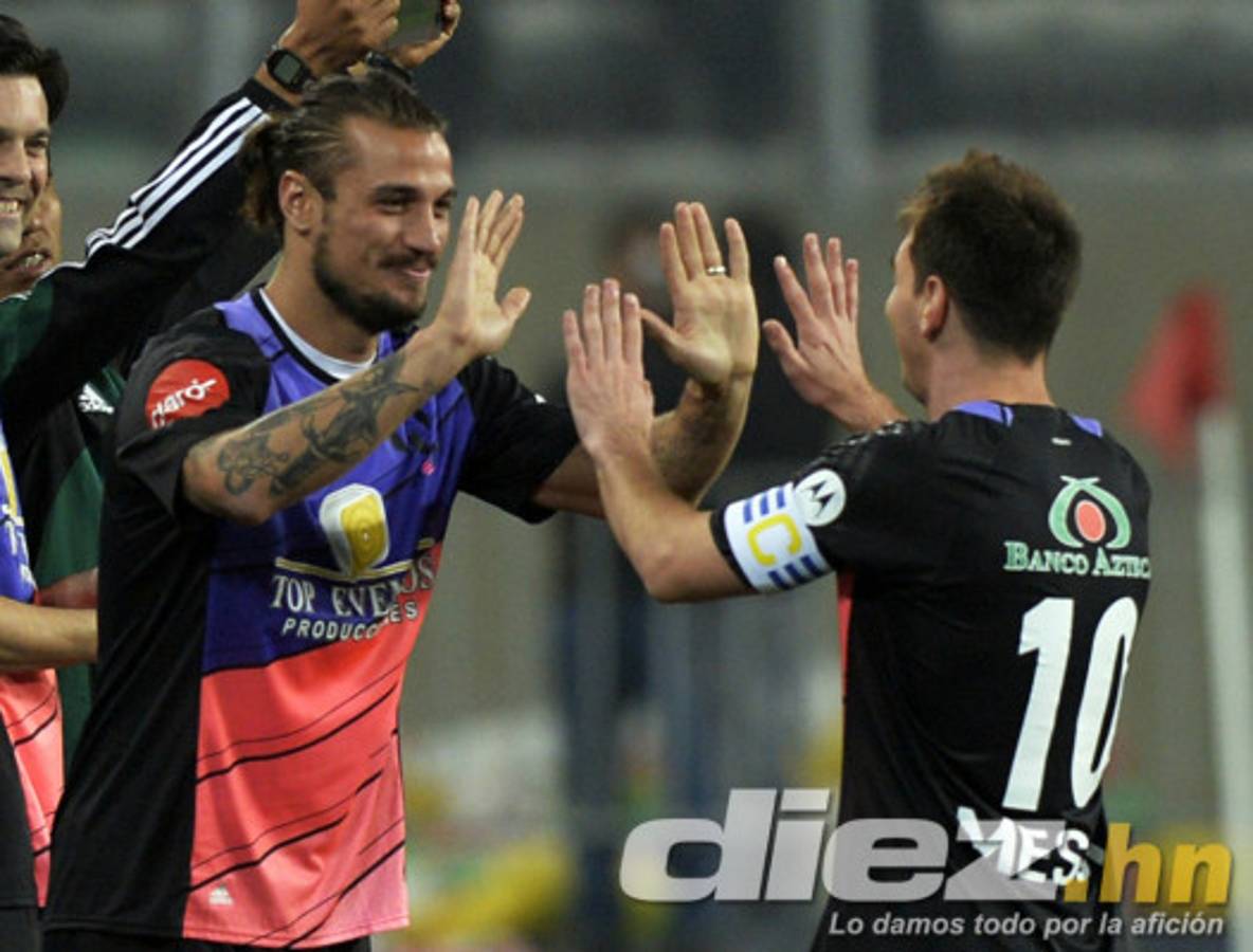 Messi y Neymar en amistoso benéfico en Perú