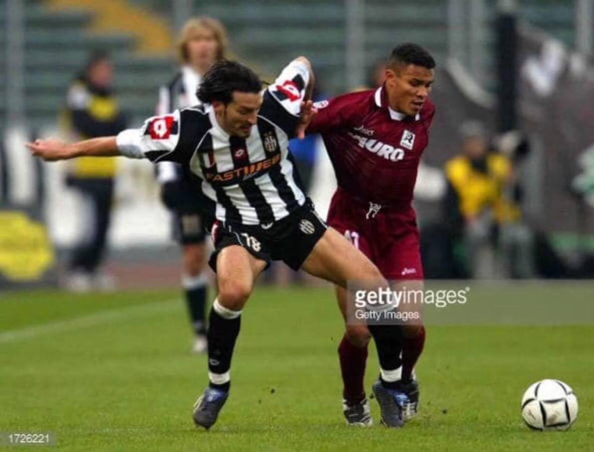 ¡El cuarto con más equipos en el mundo! Rambo de León ficha por su club 25 a sus 42 años: todas las camisas que ha vestido