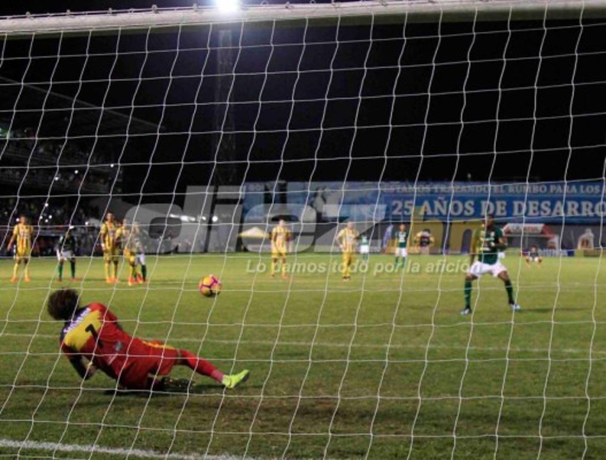 NO SE VIO EN TV: El perro, el colado y el berrinche de Vargas en el Morazán