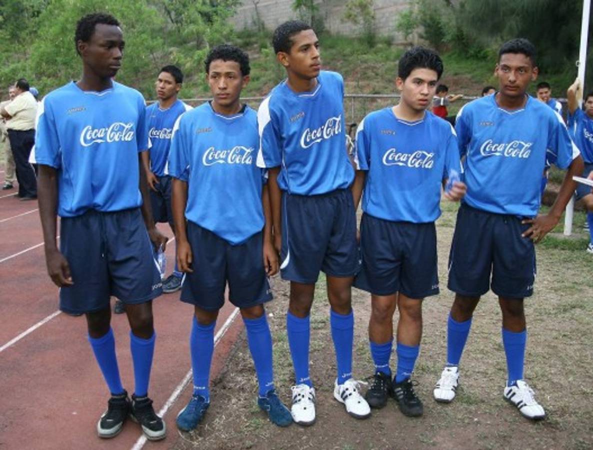 Los futbolistas hondureños que han cumplido todos los procesos de selecciones