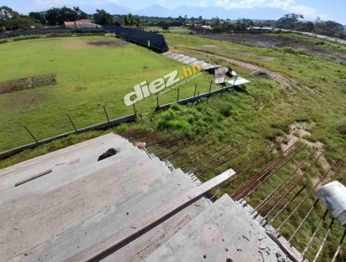 ¡Daño total en el engramillado! Así luce el estadio de Parrillas One tras ser azotado por dos huracanes