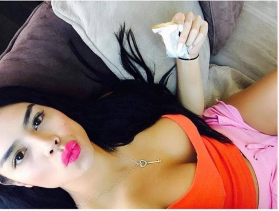 El futbolista Alan Pulido sería novio de Paola Salcedo, exnovia de Ronaldinho