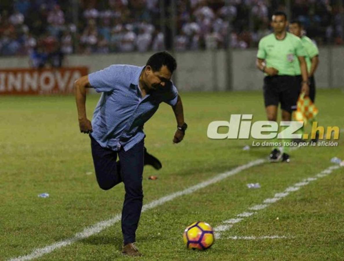 No se vio por TV: Ambientazo en el Excélsior y taconazo de Nahun Espinoza