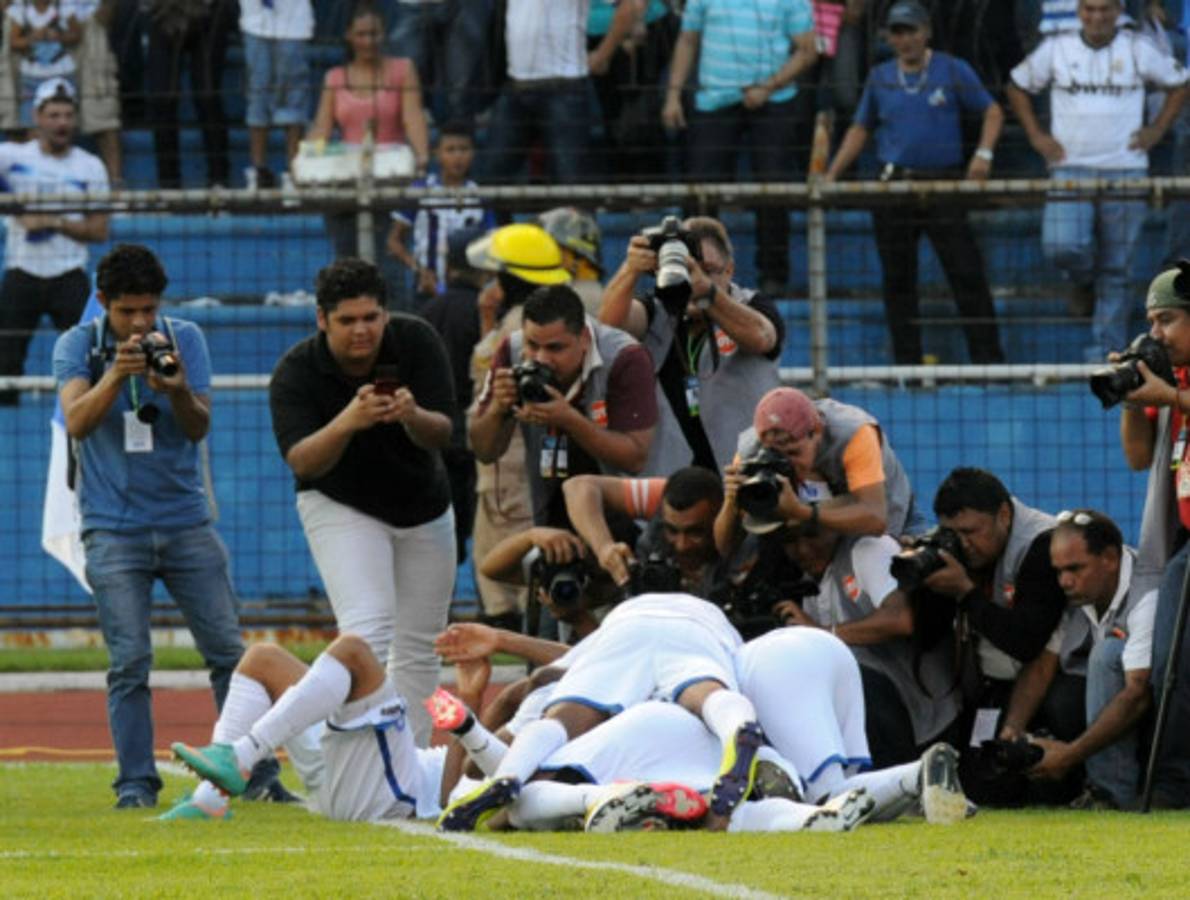 Selección de Honduras ganó a Estados Unidos 2-1