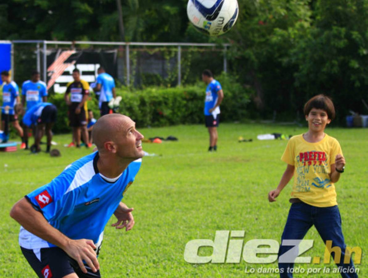 Aldea SOS visita al Real España.