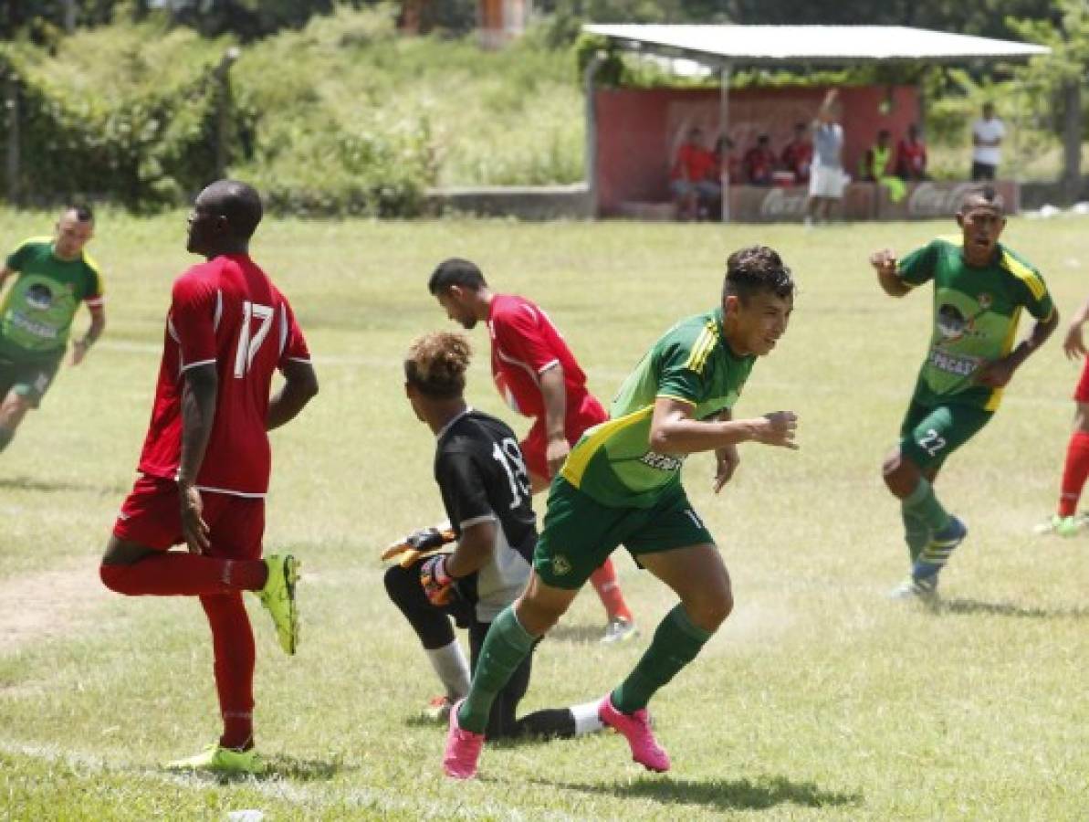 ¡La otra cara del fútbol! Jugadores hondureños que se ganan la vida fuera de las canchas