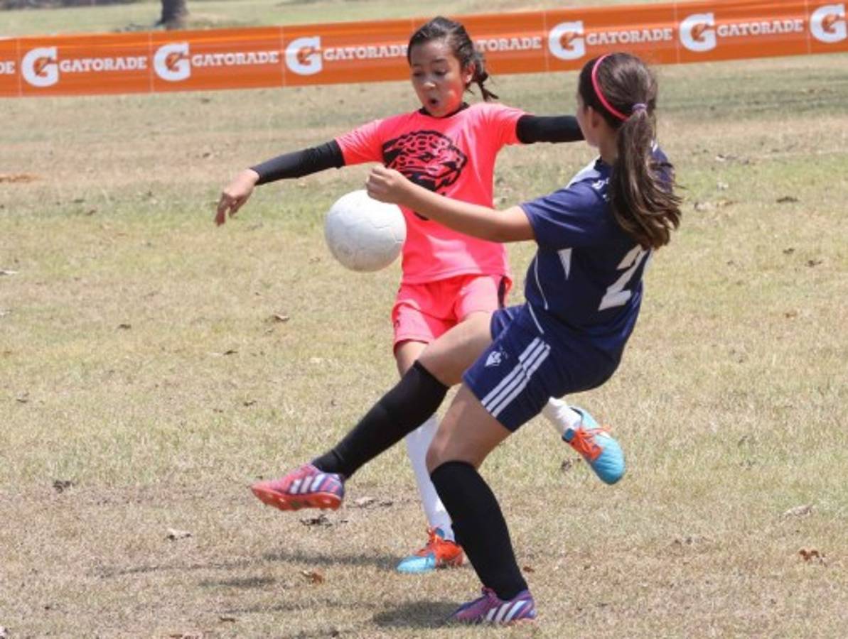 Pequeños derrocharon talento en el Soccer Festival en La Lima