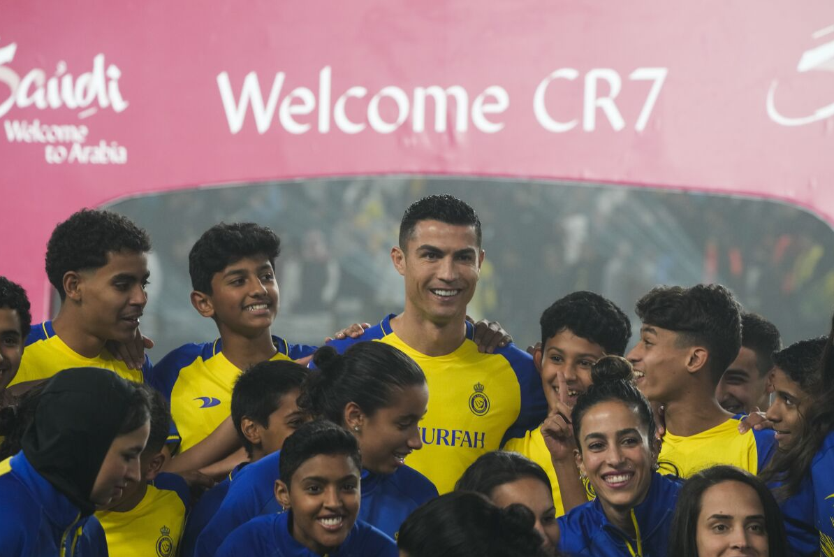 ¿En cuántos segundos Cristiano Ronaldo supera el salario mínimo en Honduras? Su sueldo en Al Nassr en lempiras