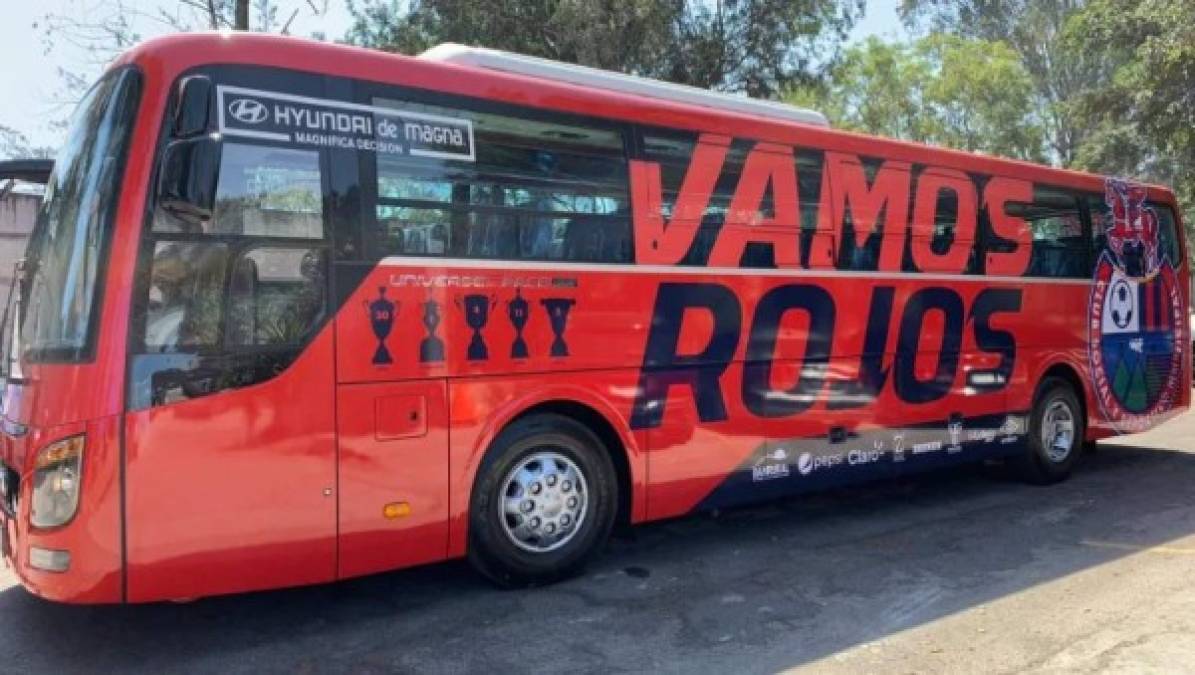 ¿Cuál es el más bonito? Los autobuses en los que se transportan los clubes de Centroamérica