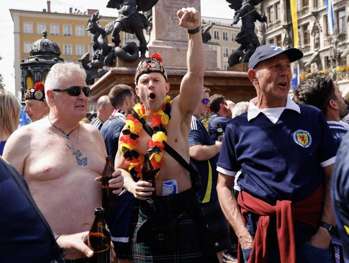 Gaitas, en faldas y con cervezas: afición de Escocia se toma Múnich previo al partido ante Alemania en la Eurocopa 2024