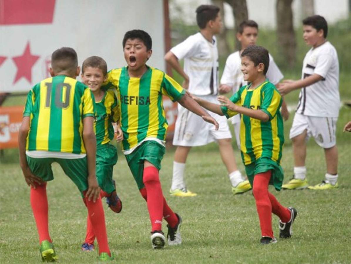 Las mejores imágenes de las semifinales en la Copa Gatorade 2015