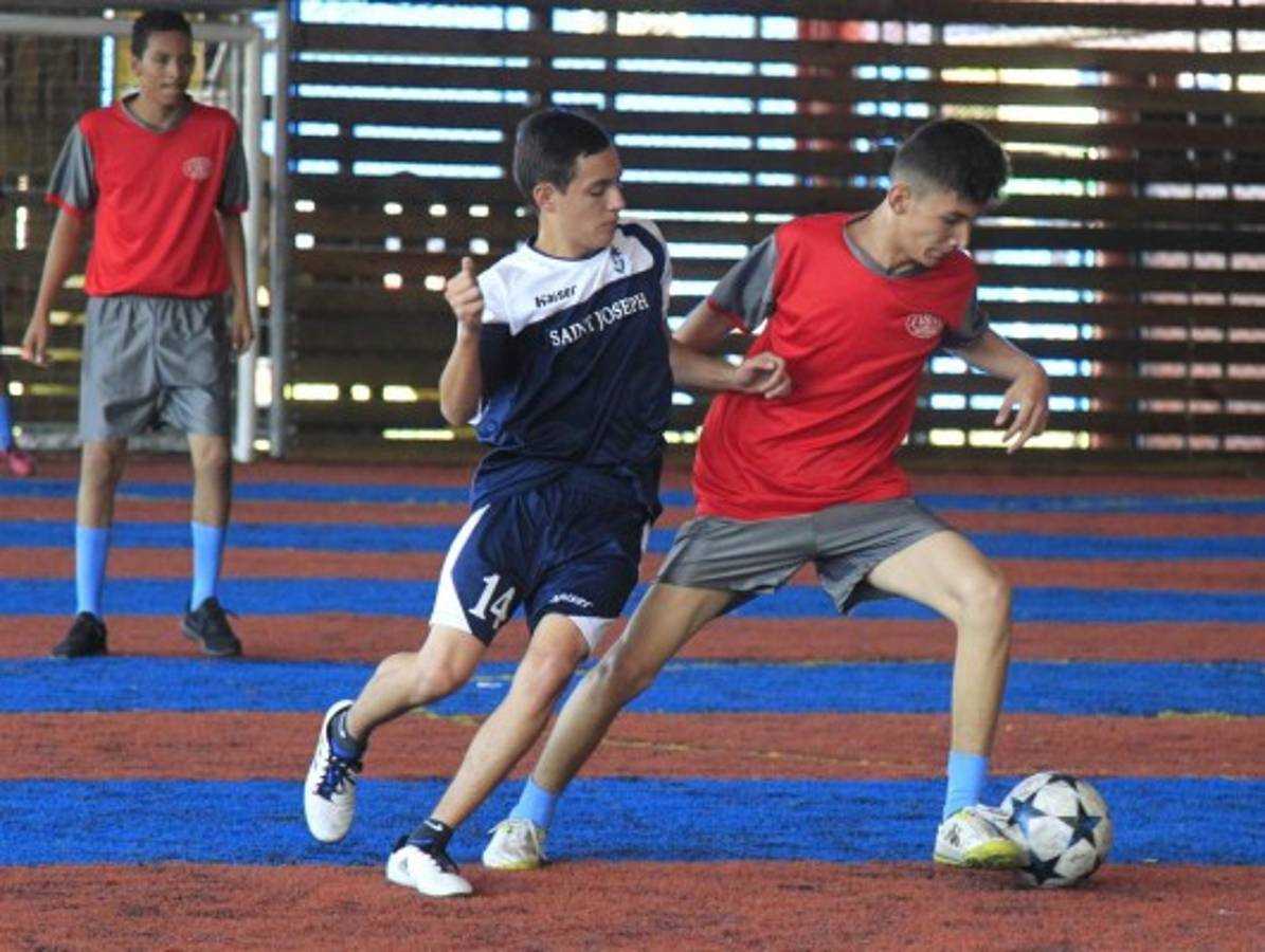 Las mejores imágenes de la jornada cinco de la Copa Gatorade 5v5