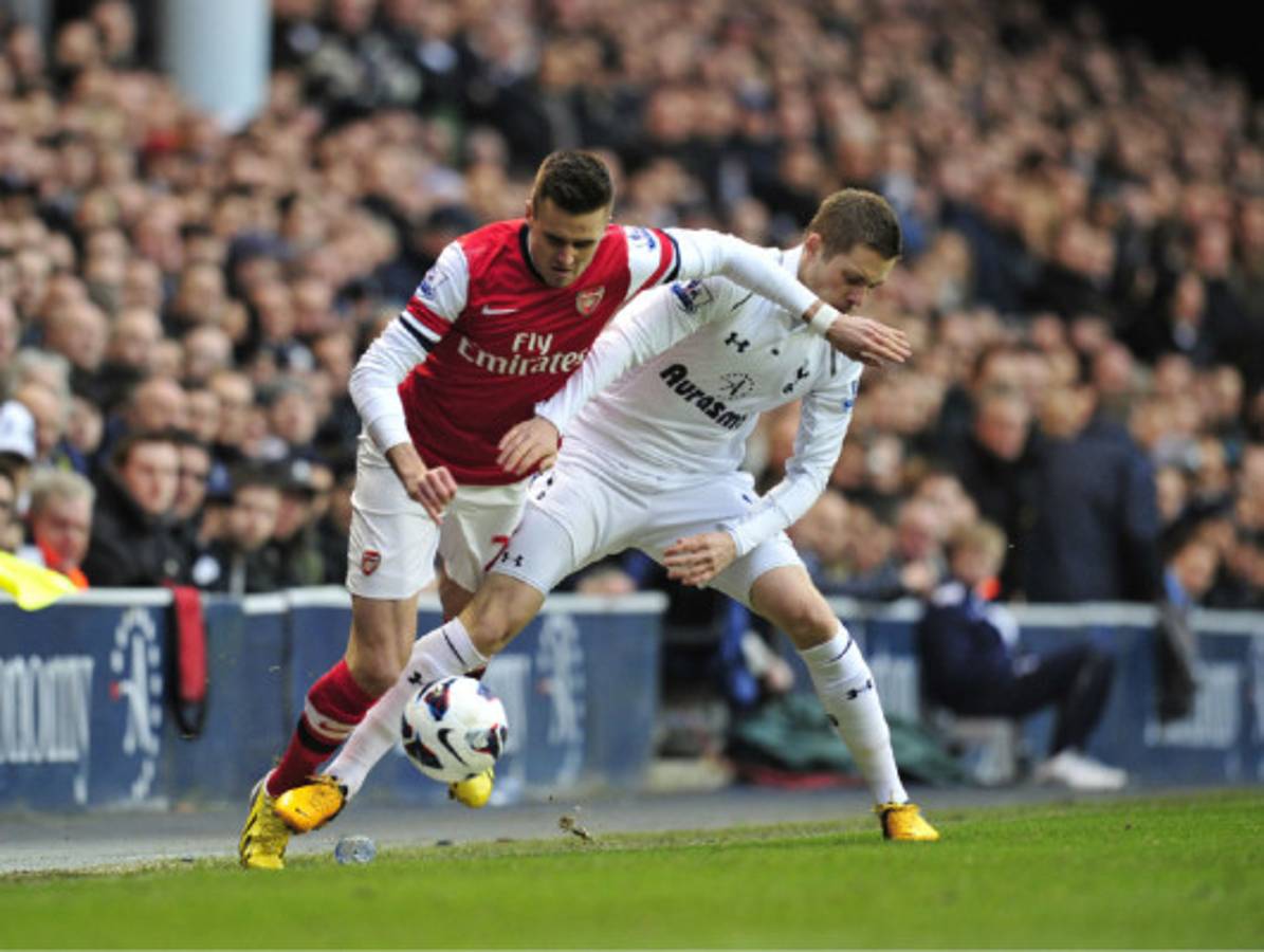 Tottenham se impone en el derby londinense.