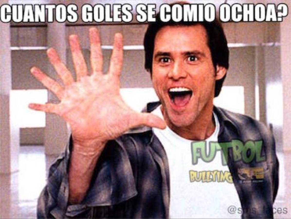 Crueles memes contra 'Memo' Ochoa por 'comerse' otros siete goles