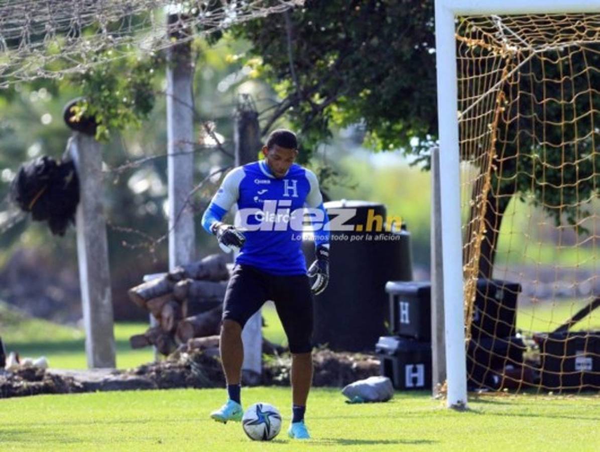 ¡Busitos y escondieron el 11! Las fotos del último entreno de Honduras antes de enfrentar a México