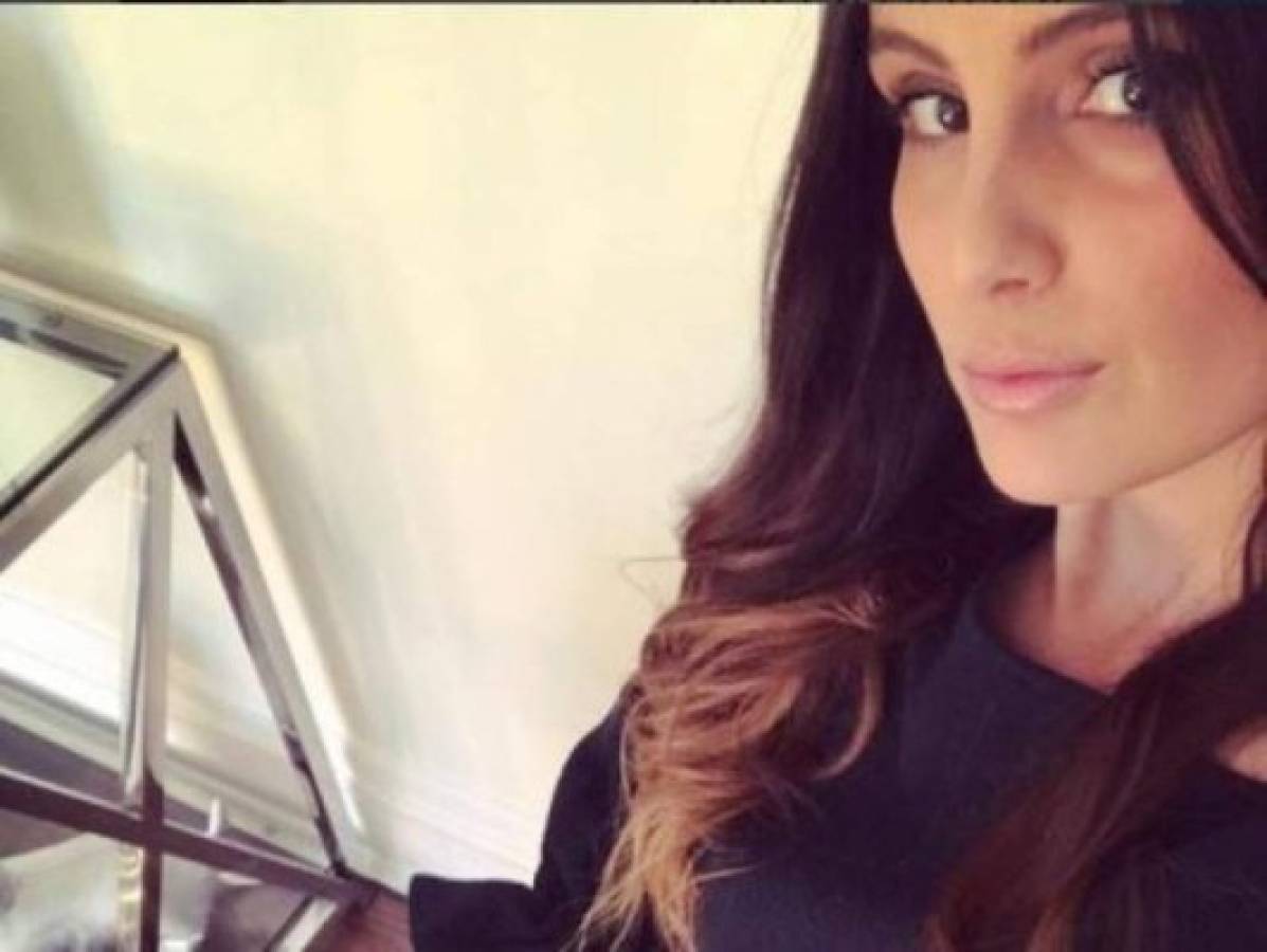 ¡Apoyo especial! La hermosa Marine Lloris, esposa del portero de la selección de Francia