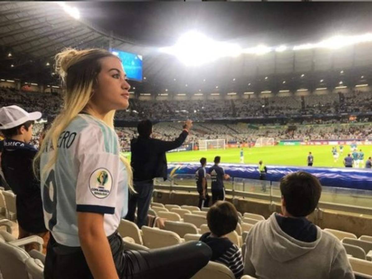 Así es Sofía Calzetti, la explosiva novia del 'Kun' Agüero que ahora le va al Barcelona