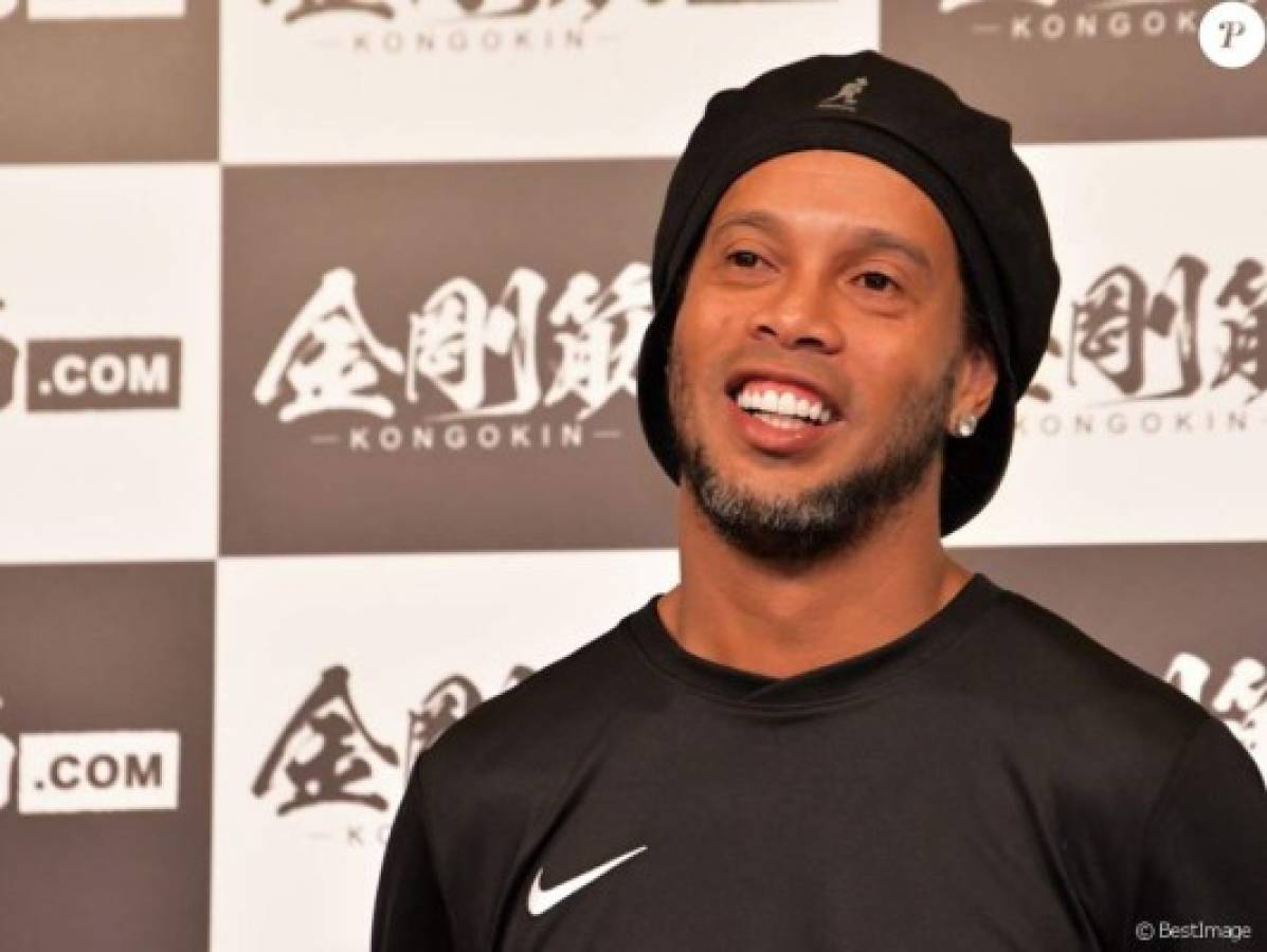 Mujeres, fiestas y problemas con la fiscalía: Ronaldinho y sus escándalos más sonados