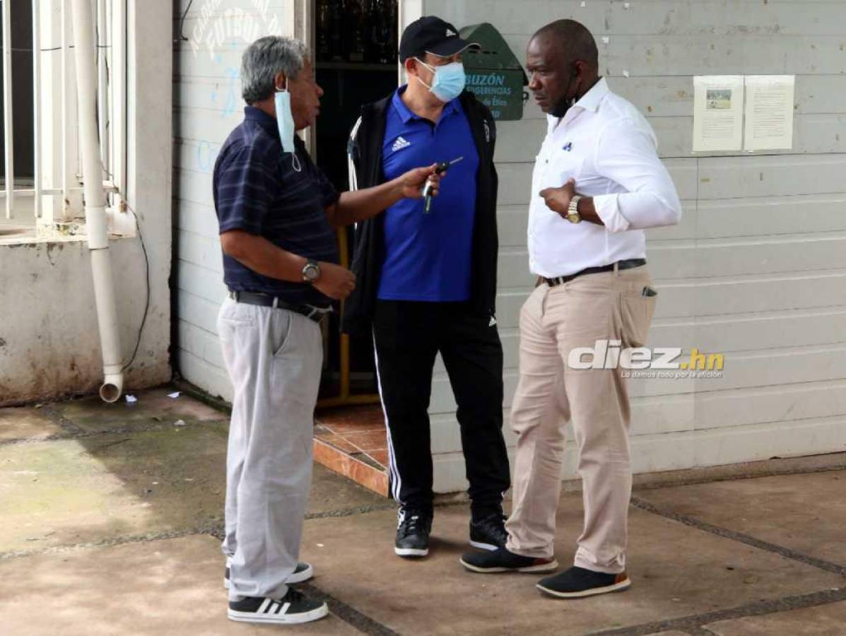 Héctor “Pecho” de Águila Zelaya junto a Ramón Enrique Maradiaga y Gilberto Yearwood. Foto Marvin Salgado