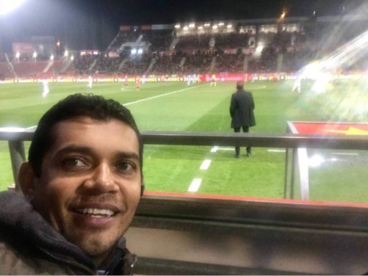 FOTOS: El festejo íntimo del Choco Lozano y la camisa para Amado Guevara