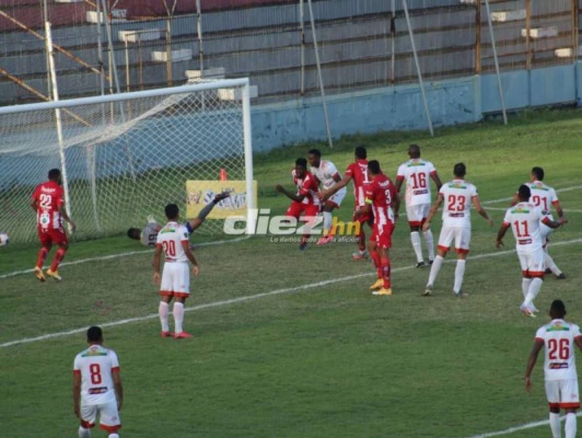 Curiosas: Oración, chicas en el estadio Ceibeño y el bonito homenaje de Obed Enamorado a Pololo