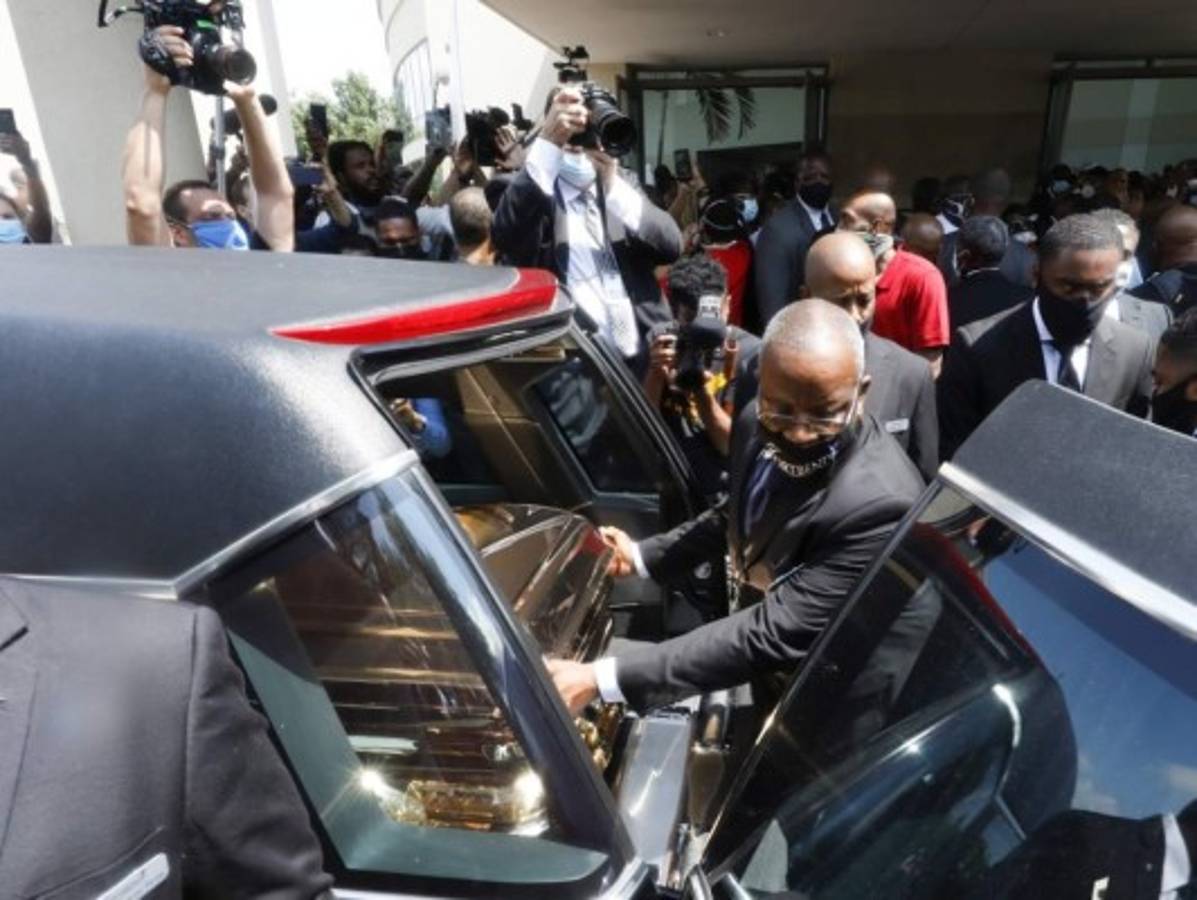 Las dolorosas imágenes del funeral de George Floyd: su último adiós y será enterrado al lado de su madre