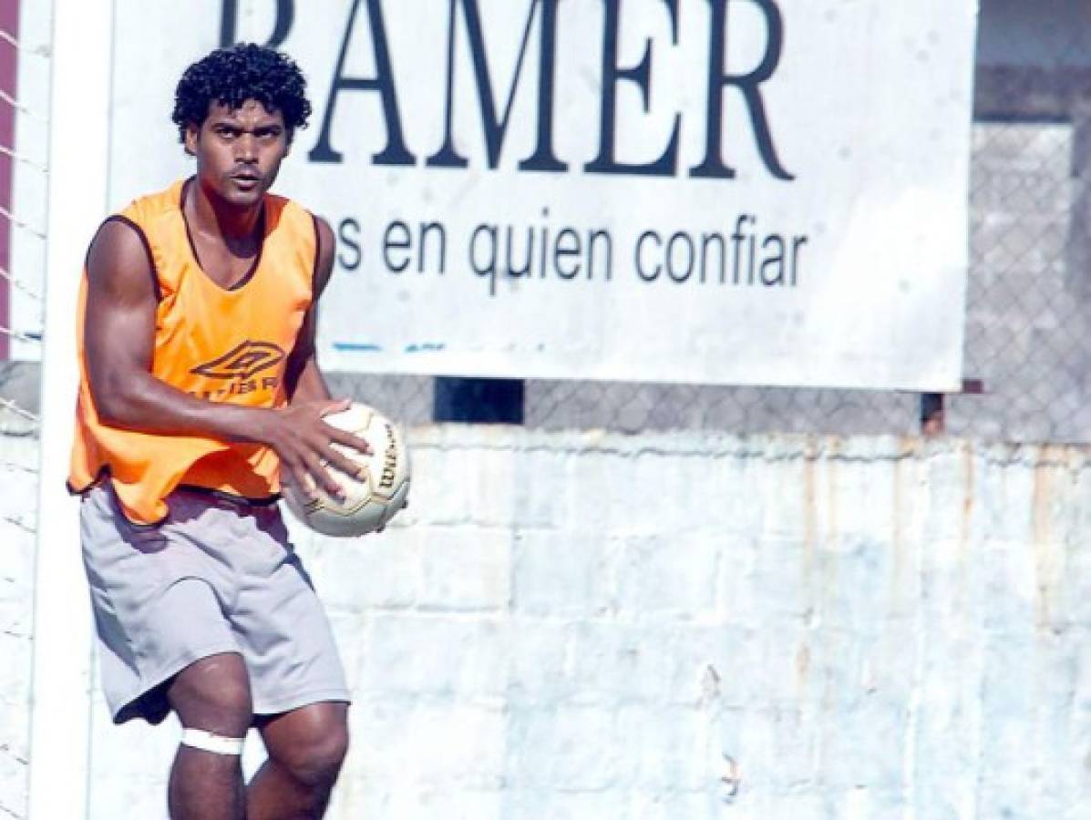 Los jugadores hondureños que estuvieron retirados del fútbol y luego regresaron