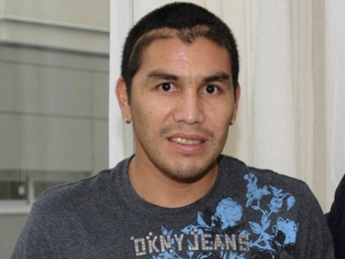 Sin lujos, muy humilde y en casa de su papá: Así vive el paraguayo Salvador Cabañas