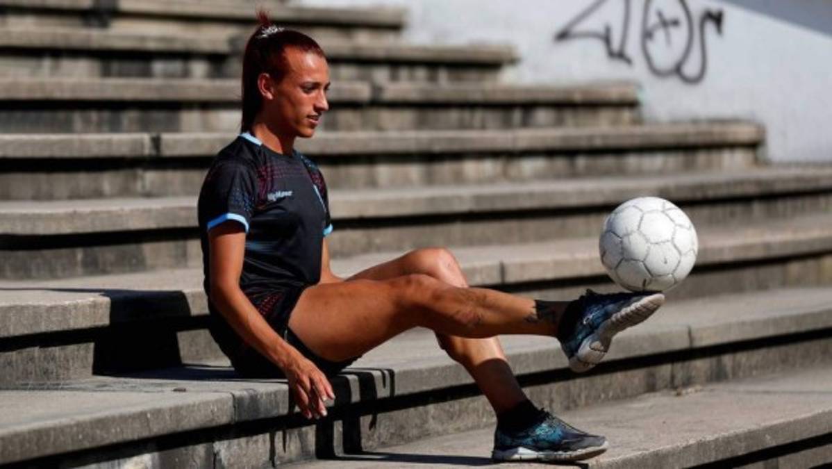 Mara Gómez, la jugadora trans que busca hacer historia en el fútbol de Argentina