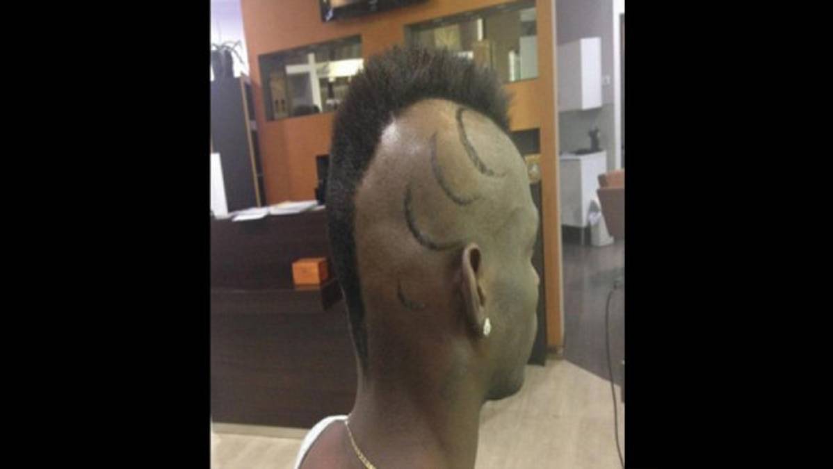 Mario Balotelli publica en Twitter su nuevo look