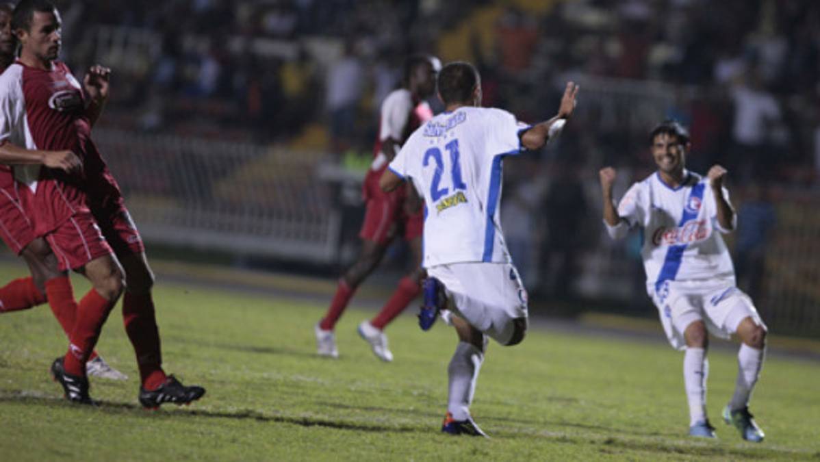Olimpia sufrió, pero está en semifinales