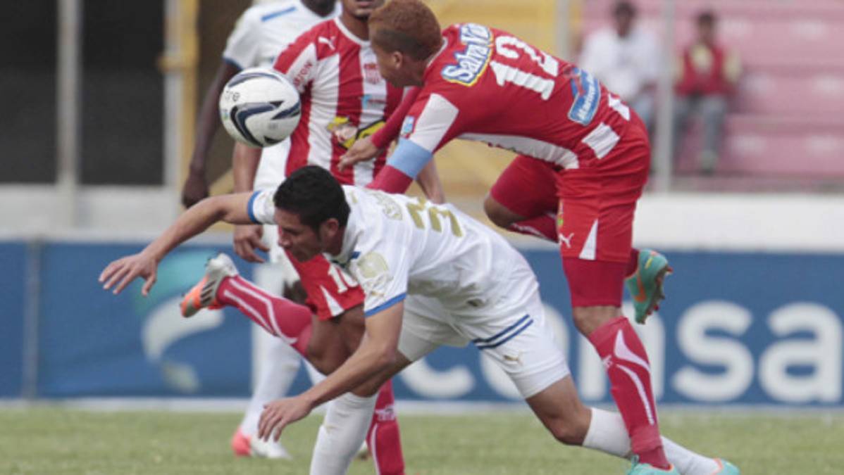 Olimpia sufre ante Vida y sigue sin ganar