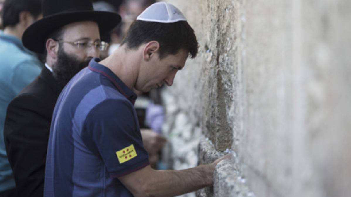 El Barcelona visitó el Muro de los Lamentos