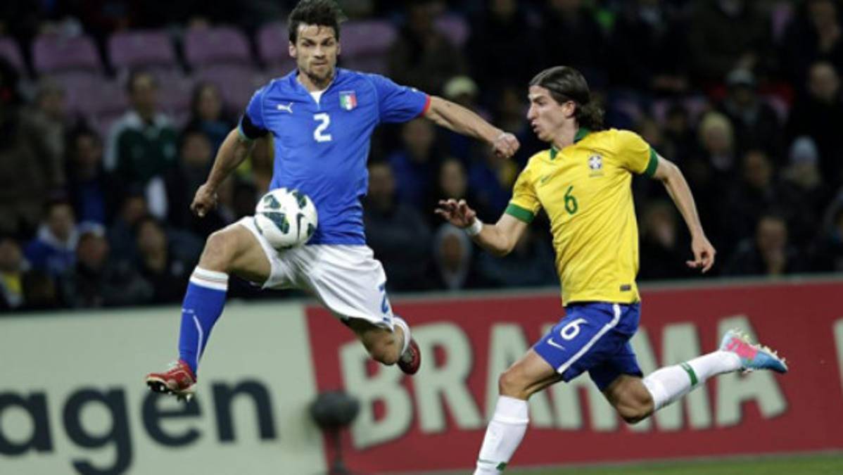 Brasil e Italia empatan en un partidazo amistoso