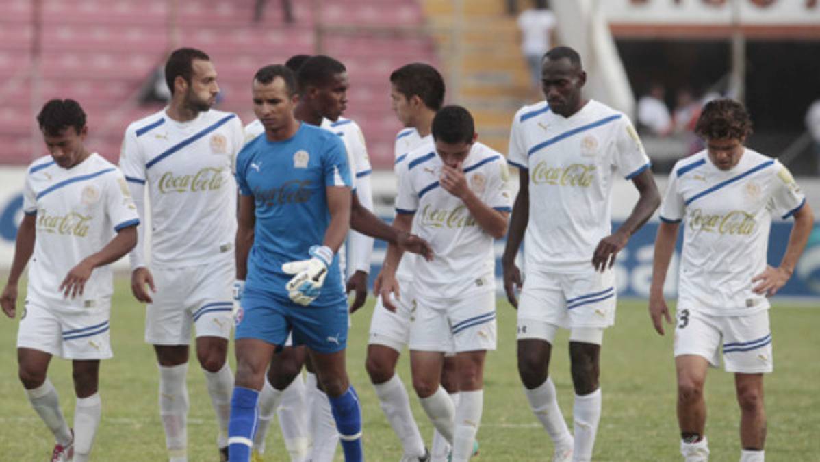 Olimpia sufre ante Vida y sigue sin ganar