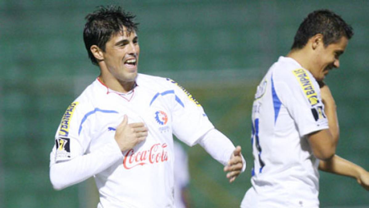 Saúl Martínez rompe racha del Olimpia