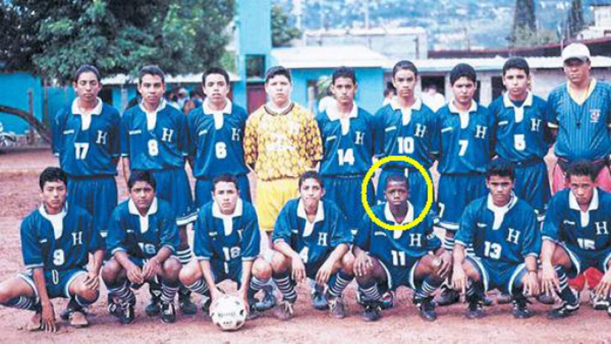 Boniek García no se olvida de su barrio...