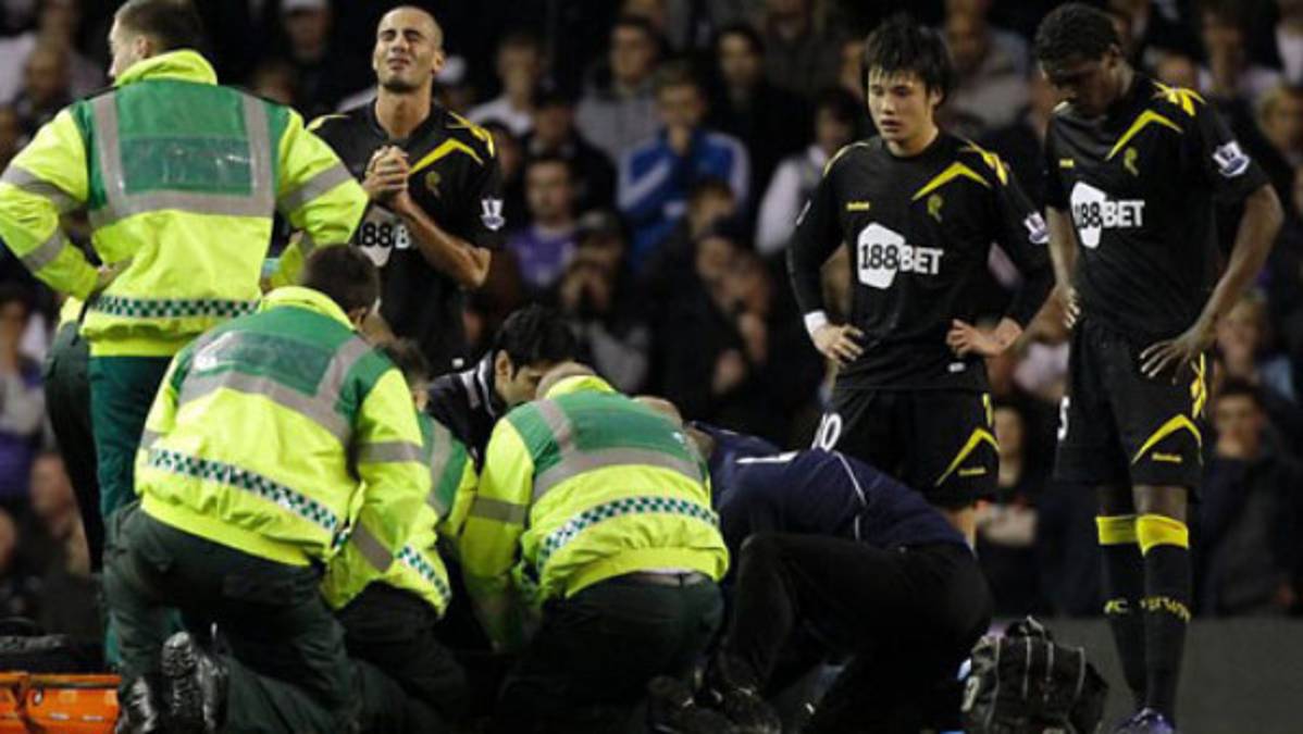 Muamba presenta leves signos de mejoría