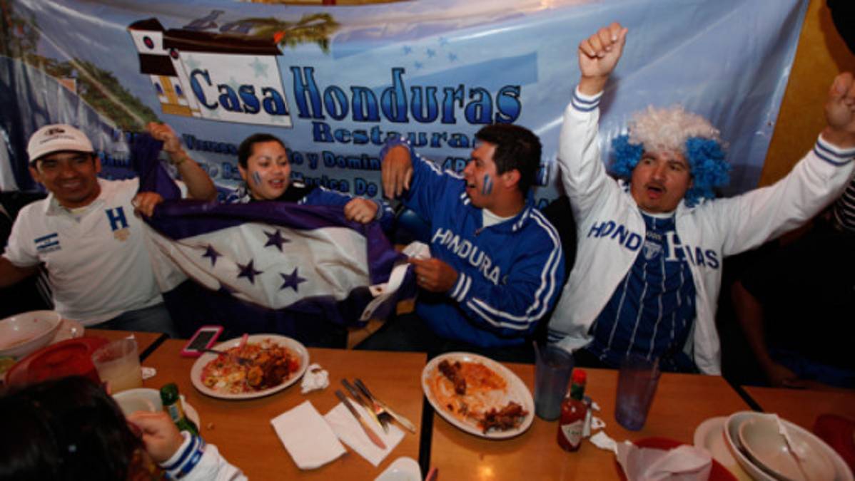 Mexicanos nos cantan 'Cielito Lindo'