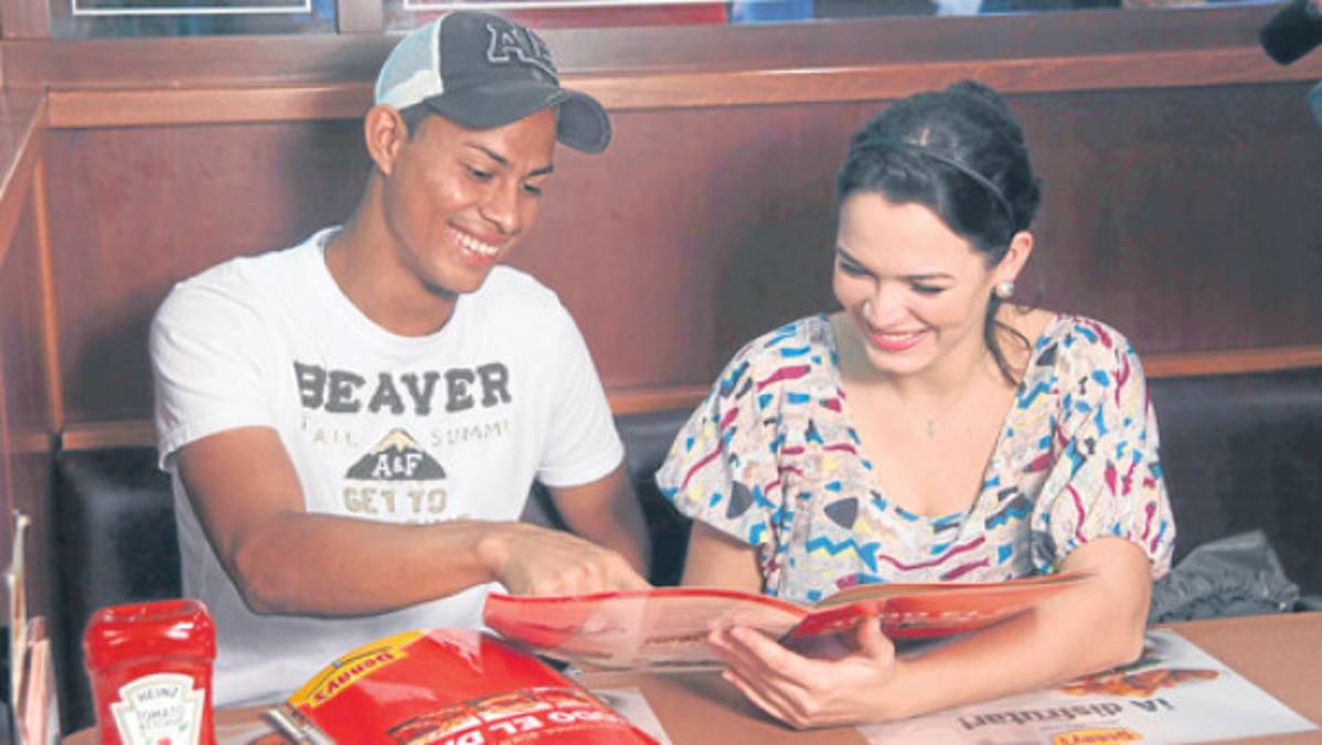 Marco Vega: 'De mi papá no sé nada'