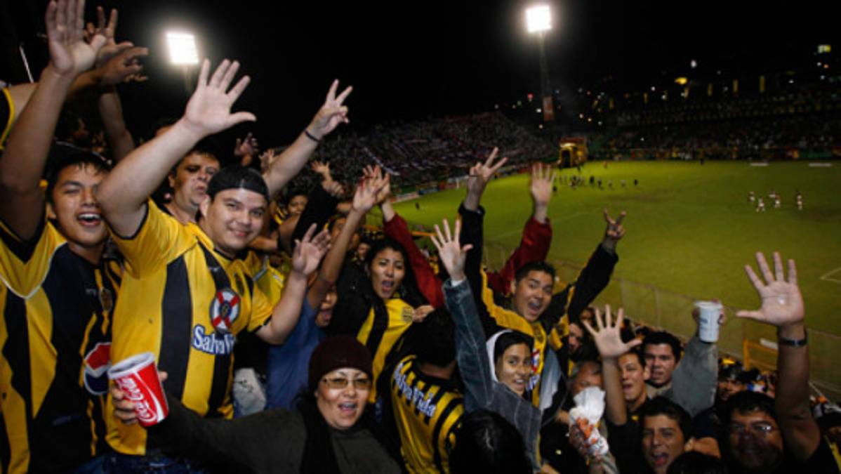 El ambiente de la final en el Morazán