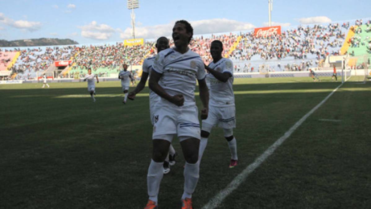 Olimpia ganó el pulso y tendió al Motagua